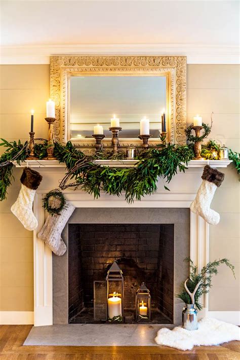 Cozy up your Home for the Holidays: The Ultimate Guide on How to Decorate Your Fireplace for Christmas!