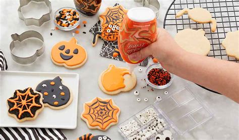 Spooktacularly Sweet: Mastering the Art of Decorating Halloween Cookies