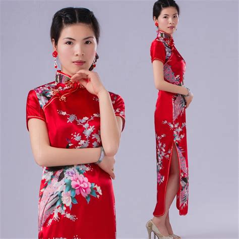10 Tips for Stylishly Dressing for Chinese New Year - A Guide to Fashionable Celebrations!