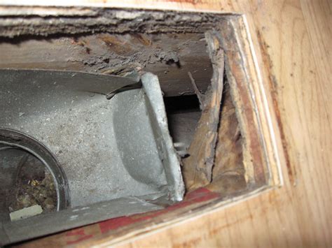 How To Fix A Broken Air Duct