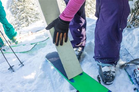 Ski-Saving Hacks: Effortlessly Dissolve Skin Glue Residue from your Skis