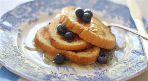 Easy French Toast Recipe: How to Stale Bread for Perfect Texture