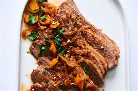 Step-by-Step Guide: How to Make the Perfect Brisket for Rosh Hashanah