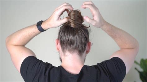 Mastering the Man Bun: A Step-by-Step Guide on How to Tie the Trendiest Hairstyle of the Year!