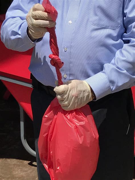 Mastering the Art of Sustainability: Learn How to Tie a Plastic Bag in Simple Steps