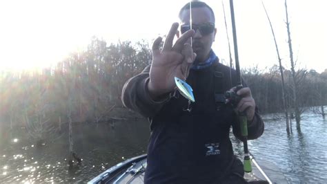 Step-by-Step Guide: Mastering the Art of Tying a Rattle Trap Like a Pro - Tips and Tricks for Perfect Lure Presentation in Fishing.