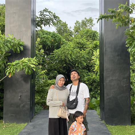 Swing into Fun: A Step-by-Step Guide on How to Tie a Rope Swing!