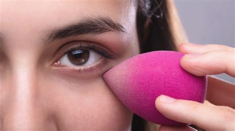 Finesse Your Makeup Routine: Mastering the Art of Beauty Blender Application