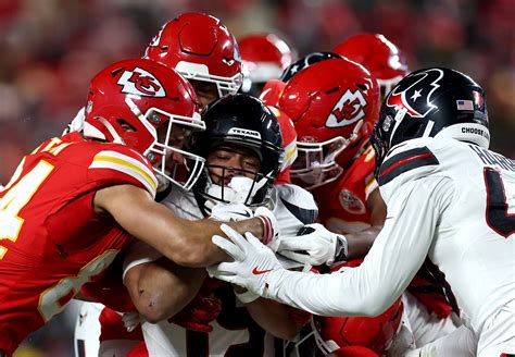 Unleash Your Inner Fan: Step-by-Step Guide on How to Catch the Thrilling Chiefs Game Live!