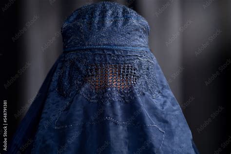 How To Wear Burqa