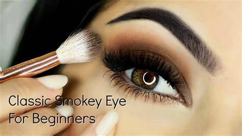 How to Apply Smokey Eye Makeup