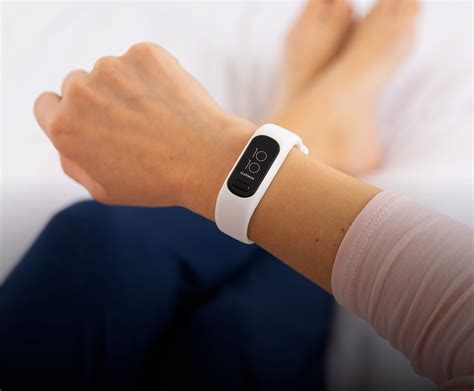 How to Attach Tracker to Band