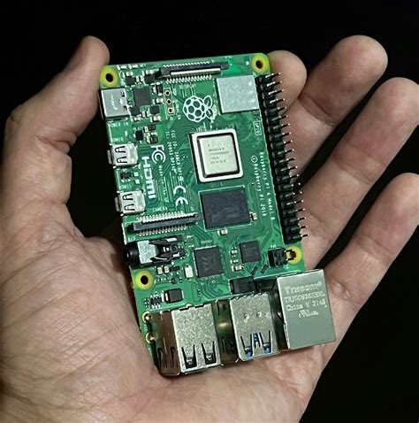 How to Build a 32-Core Raspberry Pi Cluster From Scratch 