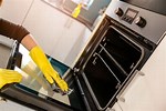 How to Clean My Oven