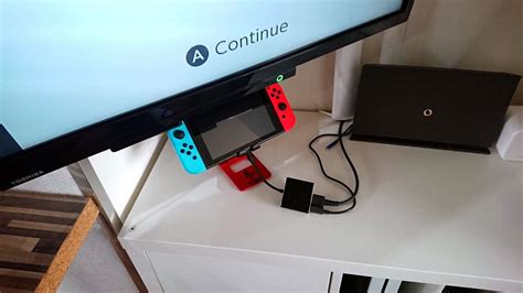 How to Connect a Nintendo Switch to the TV Without a Dock