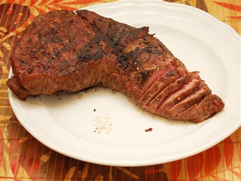 How to Cook Tri Tip on Grill