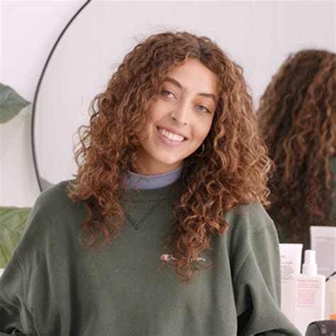 How to Get the Best Results with Your Curl Definer