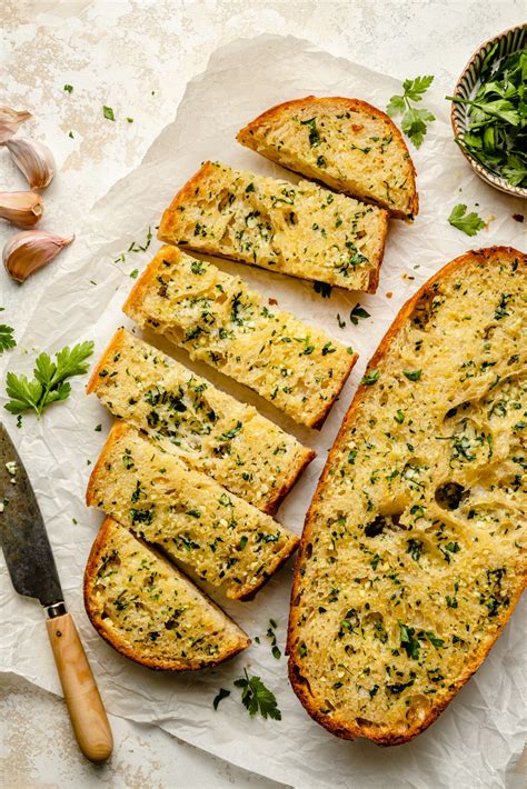 How to Make Perfect Garlic Bread at Home