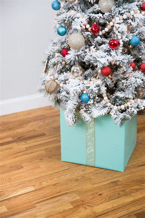 How To Make A Christmas Tree Gift Box Stand | Hgtv