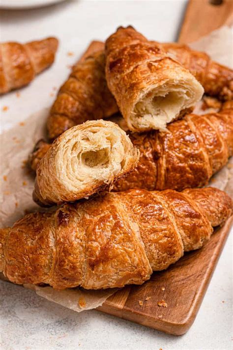 How to Make a Croissant