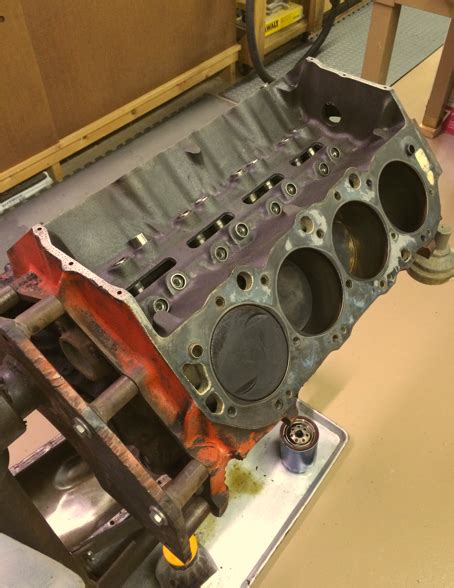 How to Save Money on Rebuilding a 454 Engine