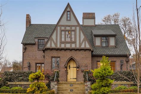 How To Spend A Day In Yalecrest | Niche Homes