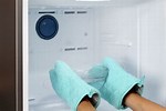 How to Thaw Out Freezer
