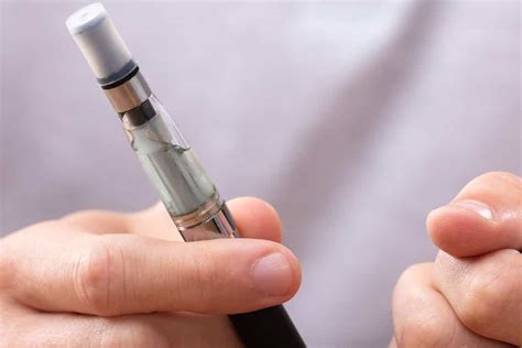 How to Use Push Button Vape Pen| A Step-By-Step Guide for