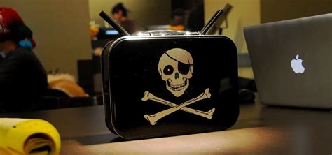 How to Use a Raspberry Pi as a Dead Drop for Anonymous Offline 