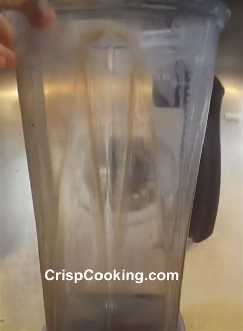 How to clean a stained blender