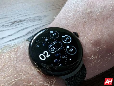 How to customize watch faces on Google Pixel Watch