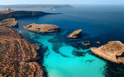 How to get to Blue Lagoon Malta
