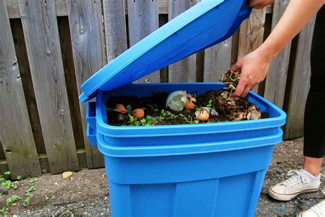 How to make a composter in a container