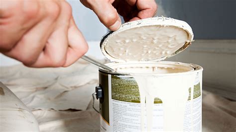 How to open a paint can