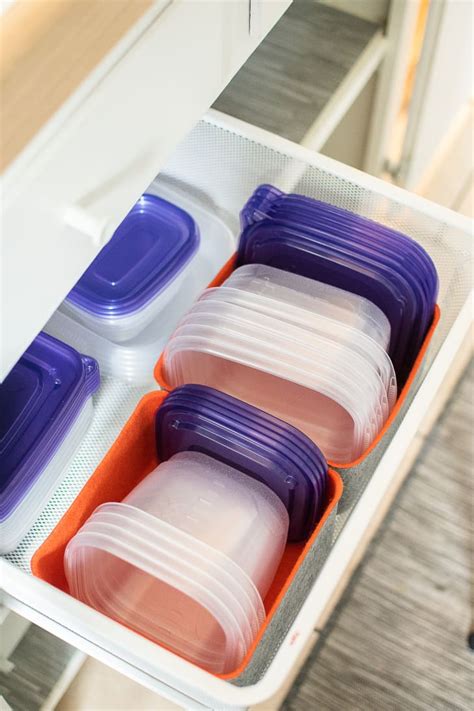 How to organize Tupperware
