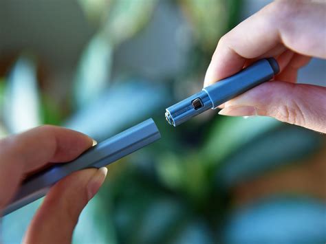 How to remove the Surface Pen battery