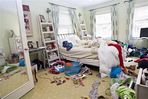 How to start getting an untidy room in shape again