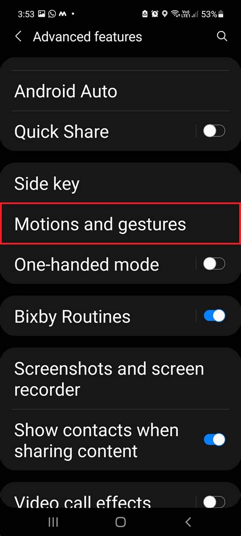 How to take a screenshot by using a gesture