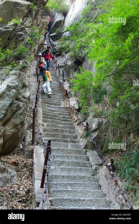 Hua Shan Climbing