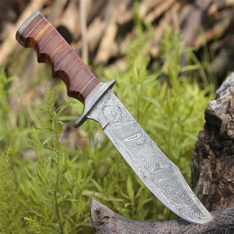 Hunting Knife Description