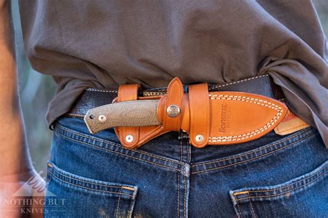 Hunting Knife With Horizontal Sheath