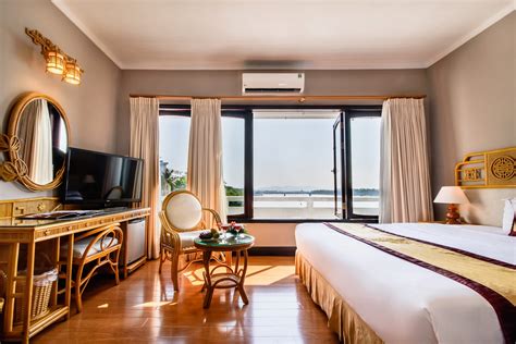 Huong Giang Hotel Resort & Spa Hue Rooms