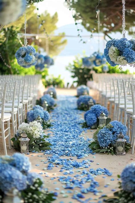Hydrangea Wedding Arrangement Ideas