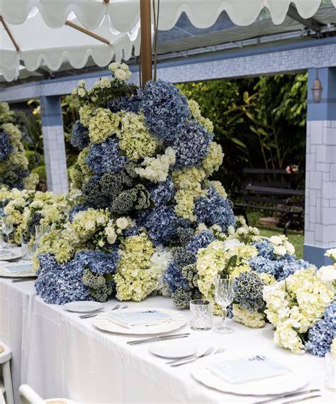 Hydrangea Wedding Table Setting