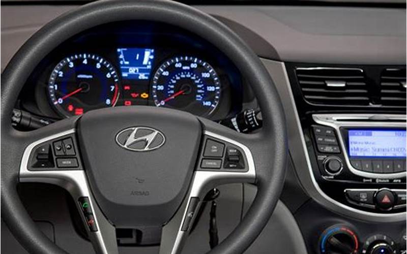 Hyundai Accent Dashboard