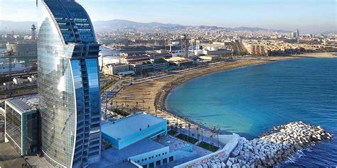 I Stayed in a 4 STAR in the HEART of Barcelona