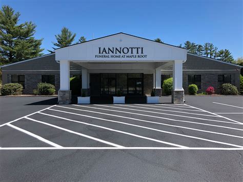 Iannotti Funeral Home At Maple Root