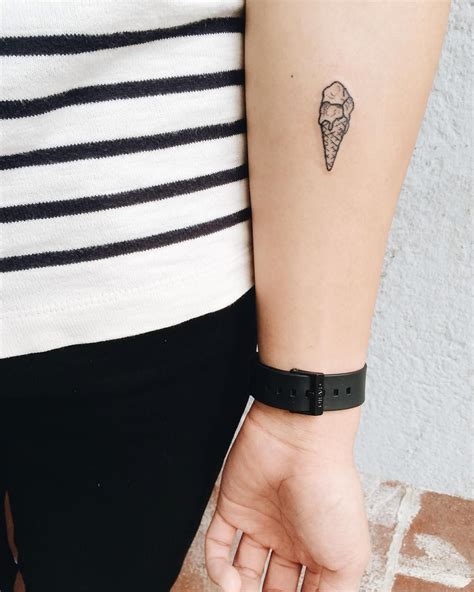 Alex Strangler Ice cream tattoo, Upper half sleeve