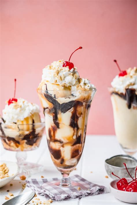 Ice Cream Sundae Image