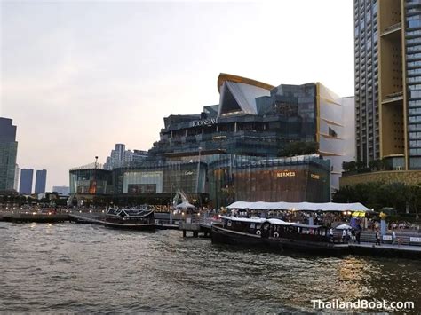 Alangka Cruise Review: A Luxurious Iconsiam Dinner Experience